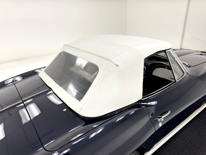 Chevrolet-Corvette-1964-Daytona-Blue-Metalli-White-35