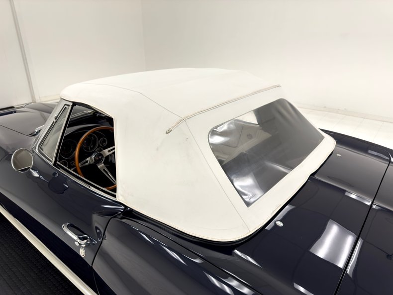 Chevrolet-Corvette-1964-Daytona-Blue-Metalli-White-4