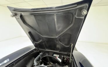 Chevrolet-Corvette-1964-Daytona-Blue-Metalli-White-5