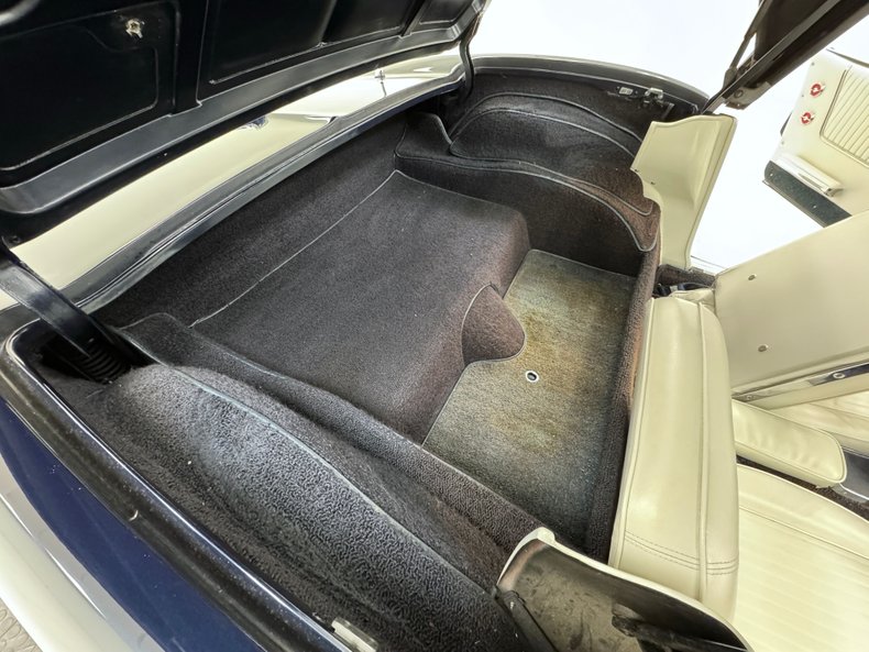 Chevrolet-Corvette-1964-Daytona-Blue-Metalli-White-9