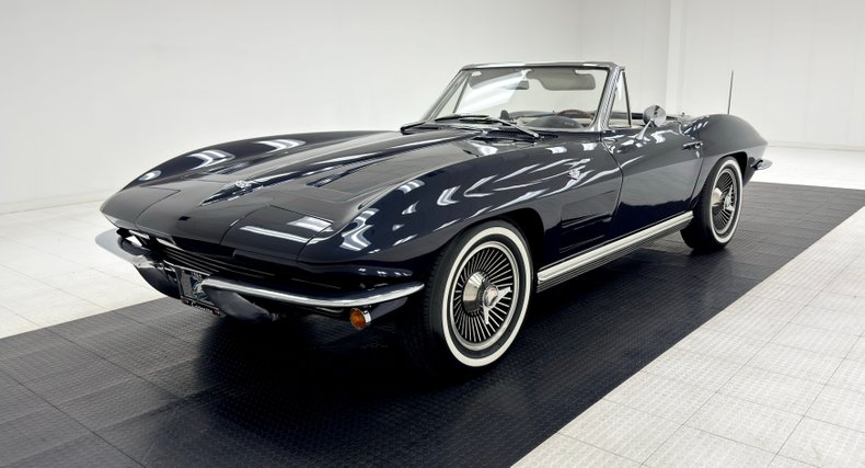 Chevrolet-Corvette-1964-Daytona-Blue-Metalli-White