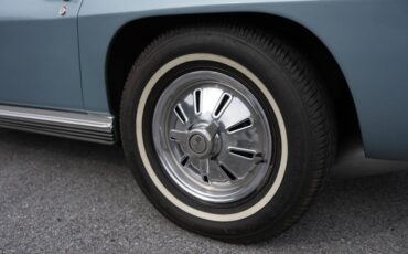 Chevrolet-Corvette-1964-Silver-Blue-Black-20