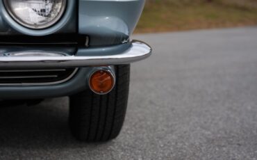Chevrolet-Corvette-1964-Silver-Blue-Black-31
