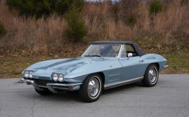 Chevrolet-Corvette-1964-Silver-Blue-Black