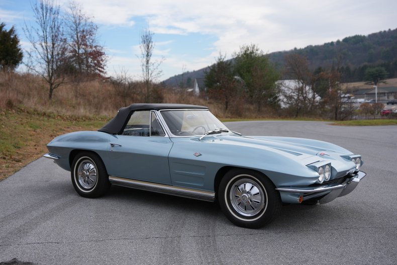 Chevrolet-Corvette-1964-Silver-Blue-Black-4