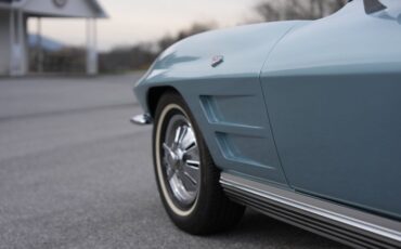 Chevrolet-Corvette-1964-Silver-Blue-Black-42