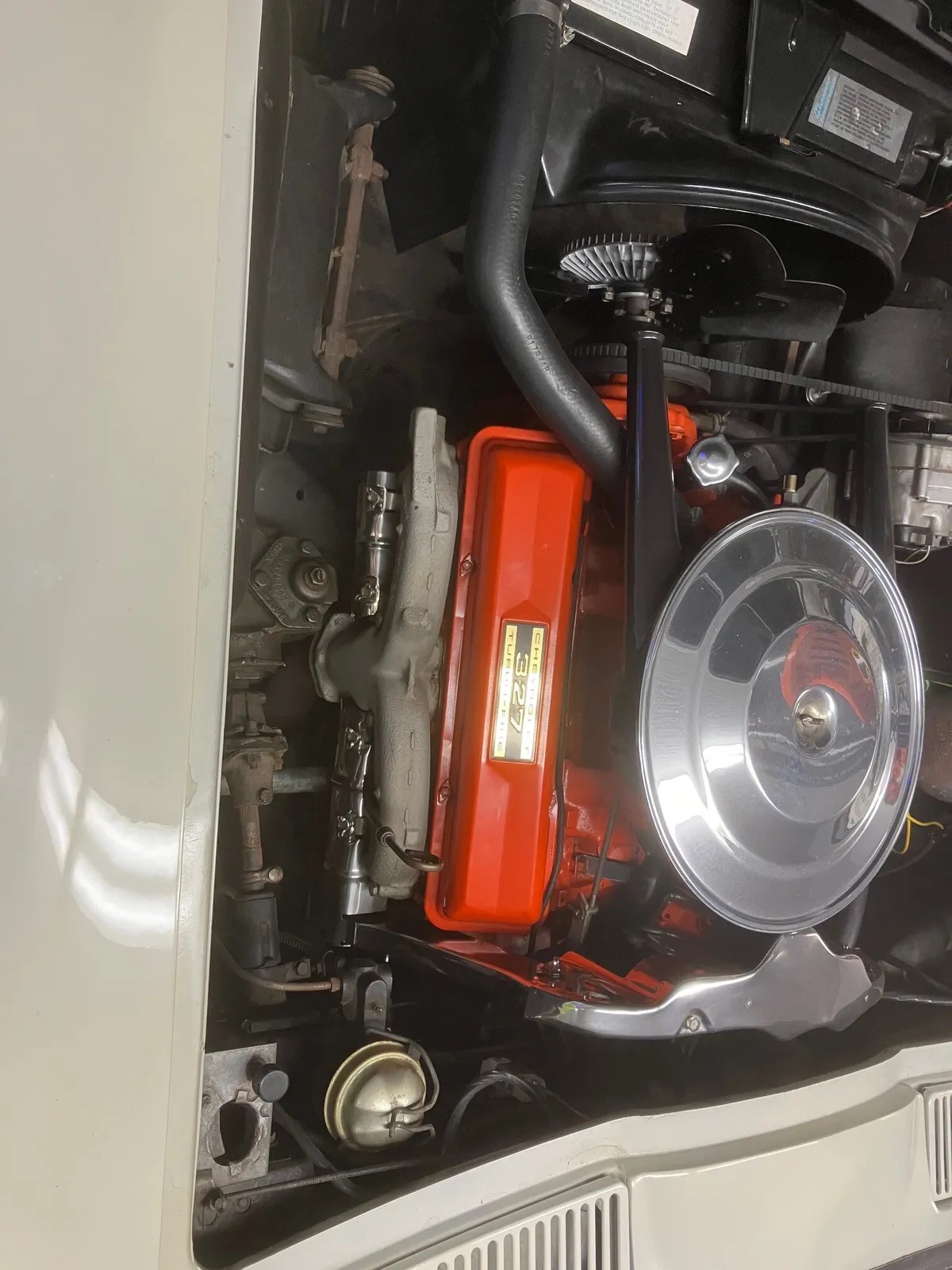 Chevrolet-Corvette-1964-White-Red-16