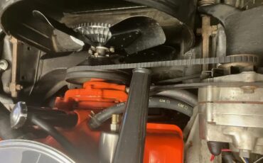 Chevrolet-Corvette-1964-White-Red-18