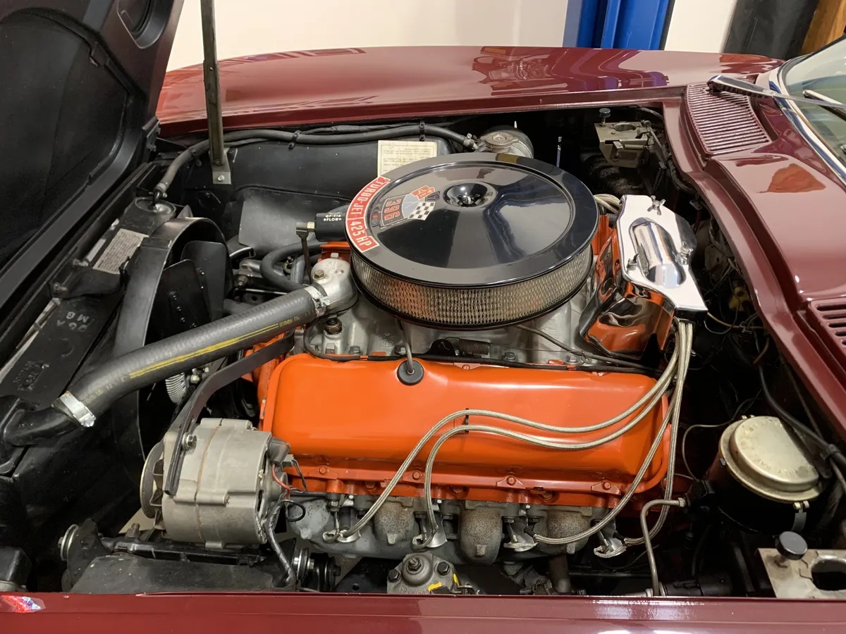 Chevrolet-Corvette-1965-4