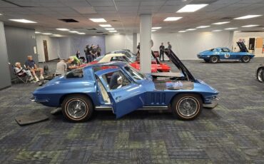 Chevrolet-Corvette-1965-Nassau-Blue-White-13
