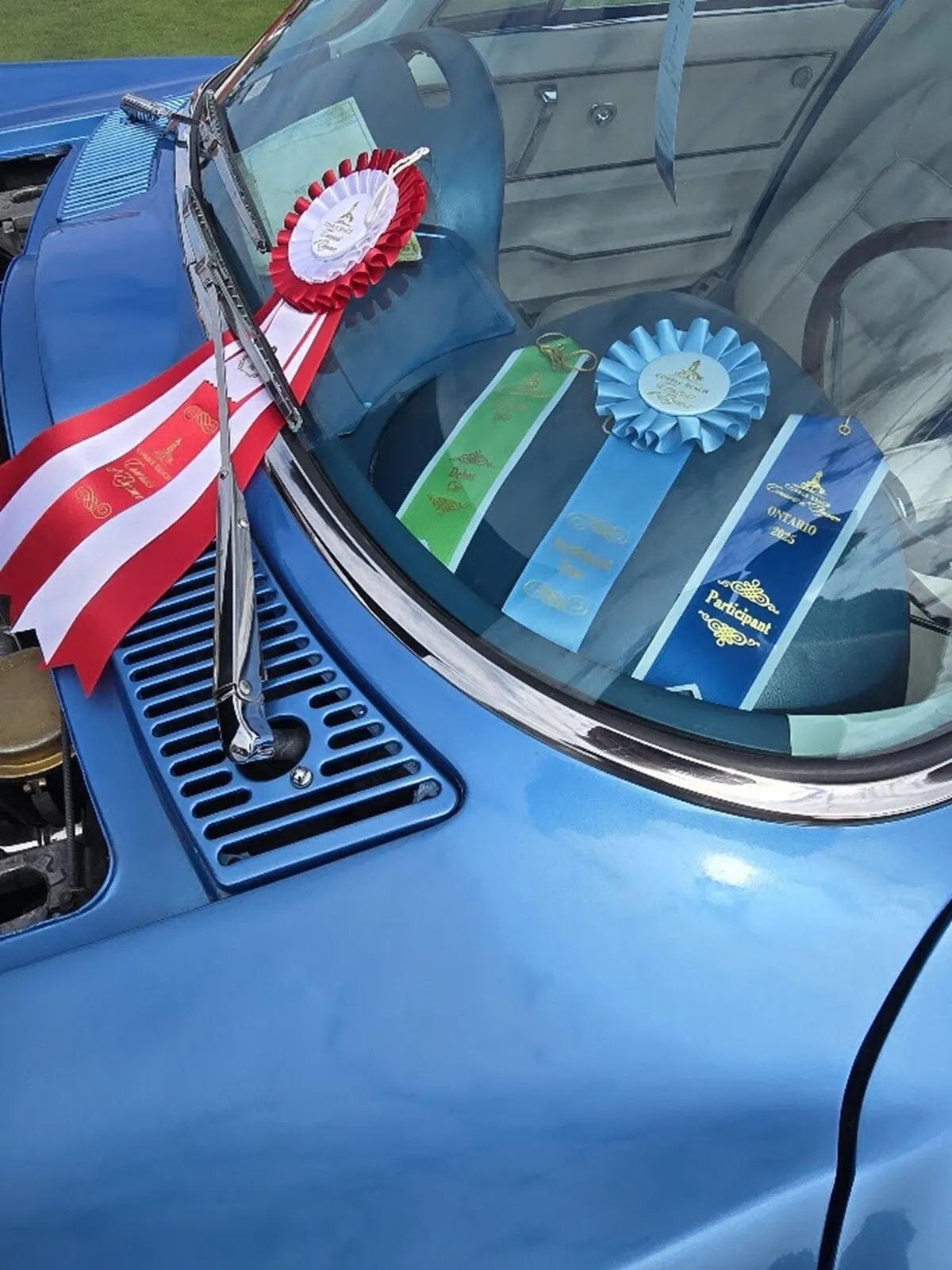 Chevrolet-Corvette-1965-Nassau-Blue-White-18