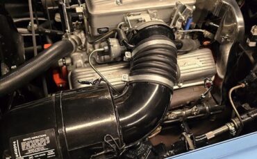 Chevrolet-Corvette-1965-Nassau-Blue-White-5