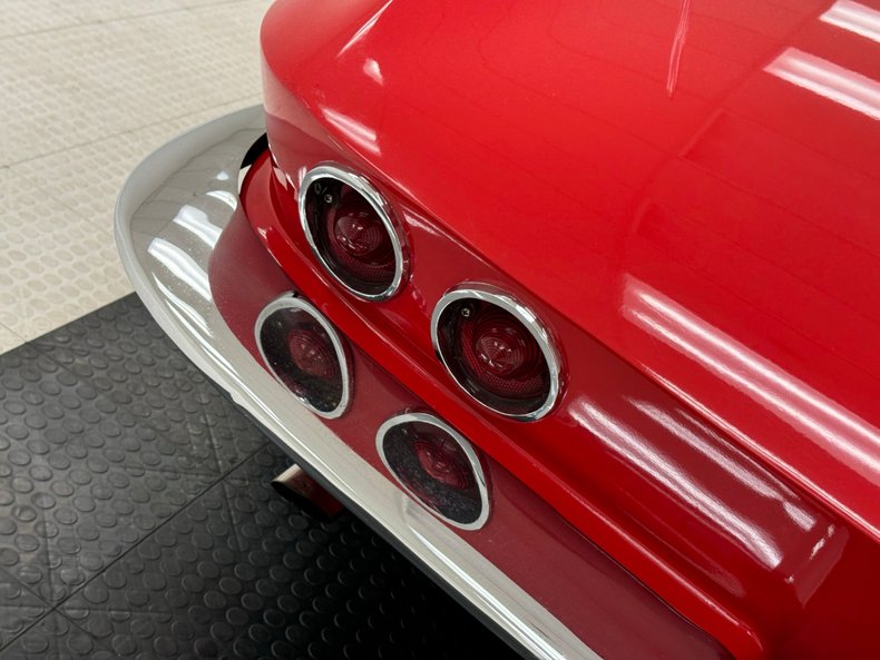 Chevrolet-Corvette-1965-Rally-Red-Black-21