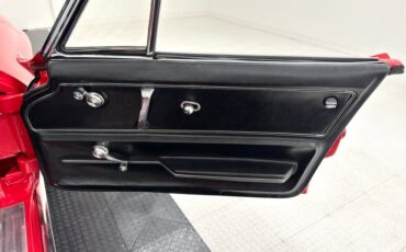 Chevrolet-Corvette-1965-Rally-Red-Black-30