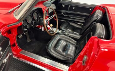 Chevrolet-Corvette-1965-Rally-Red-Black-32