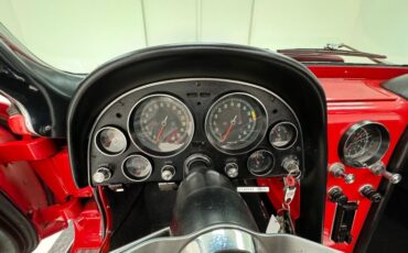 Chevrolet-Corvette-1965-Rally-Red-Black-37