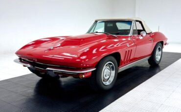 Chevrolet-Corvette-1965-Rally-Red-Black