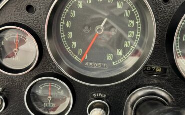 Chevrolet-Corvette-1965-Rally-Red-Black-38