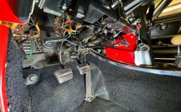 Chevrolet-Corvette-1965-Rally-Red-Black-42