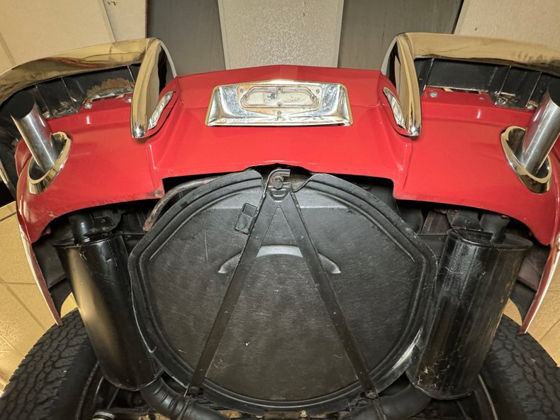 Chevrolet-Corvette-1965-Rally-Red-Black-44