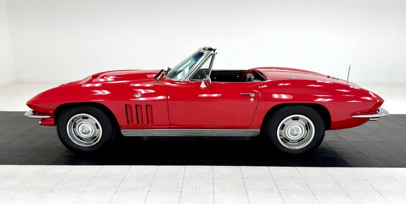Chevrolet-Corvette-1965-Rally-Red-Black-48