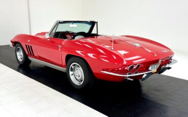 Chevrolet-Corvette-1965-Rally-Red-Black-5