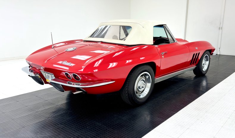Chevrolet-Corvette-1965-Rally-Red-Black-7