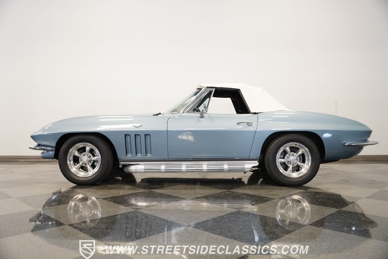 Chevrolet-Corvette-1966-Laguna-Blue-Black-15