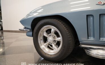 Chevrolet-Corvette-1966-Laguna-Blue-Black-22