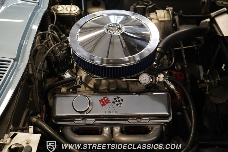 Chevrolet-Corvette-1966-Laguna-Blue-Black-26