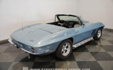 Chevrolet-Corvette-1966-Laguna-Blue-Black-34