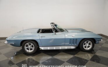 Chevrolet-Corvette-1966-Laguna-Blue-Black-35