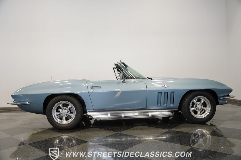 Chevrolet-Corvette-1966-Laguna-Blue-Black-36