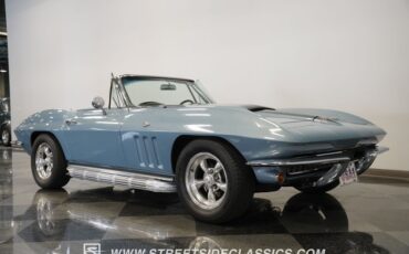 Chevrolet-Corvette-1966-Laguna-Blue-Black-38