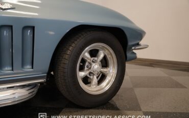 Chevrolet-Corvette-1966-Laguna-Blue-Black-39