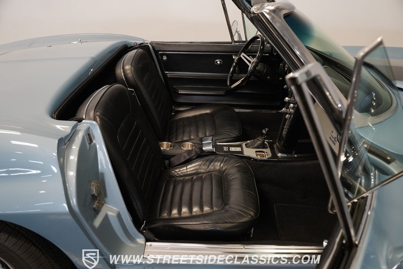 Chevrolet-Corvette-1966-Laguna-Blue-Black-47