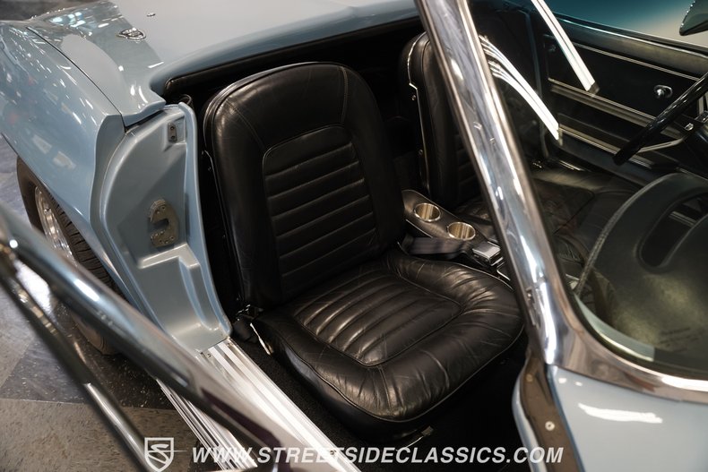 Chevrolet-Corvette-1966-Laguna-Blue-Black-48