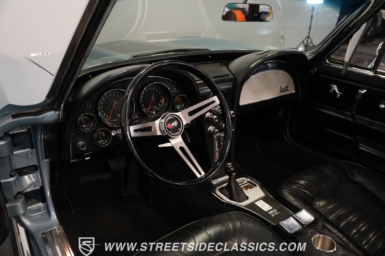 Chevrolet-Corvette-1966-Laguna-Blue-Black-7