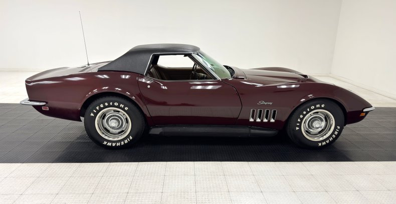 Chevrolet-Corvette-1969-Burgundy-Poly-Saddle-11