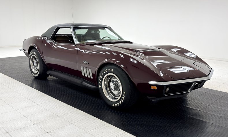 Chevrolet-Corvette-1969-Burgundy-Poly-Saddle-12