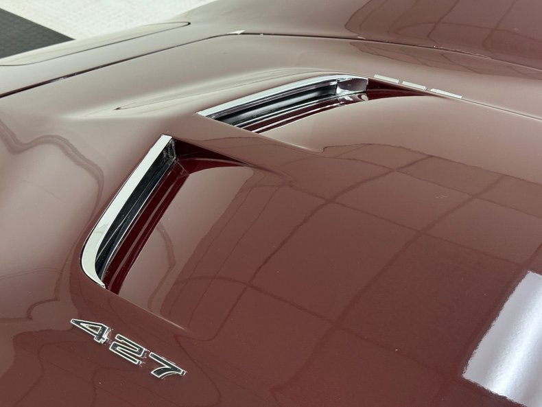 Chevrolet-Corvette-1969-Burgundy-Poly-Saddle-17