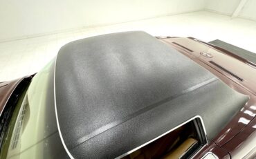 Chevrolet-Corvette-1969-Burgundy-Poly-Saddle-19