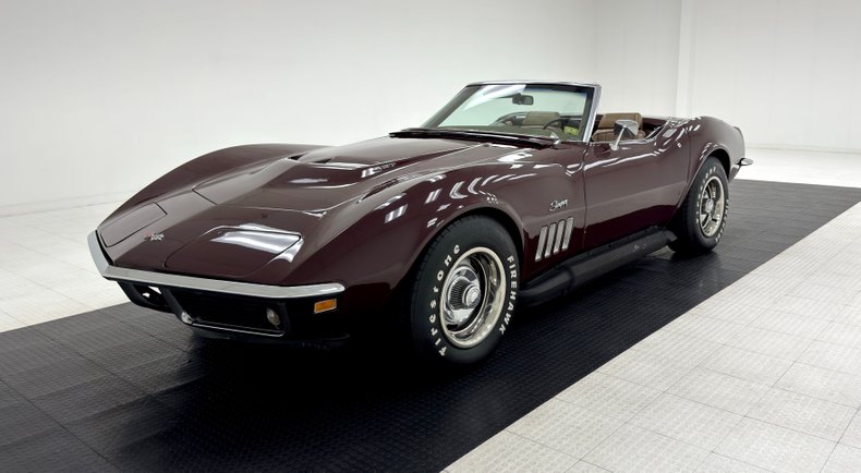 Chevrolet-Corvette-1969-Burgundy-Poly-Saddle-2