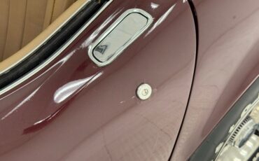 Chevrolet-Corvette-1969-Burgundy-Poly-Saddle-21