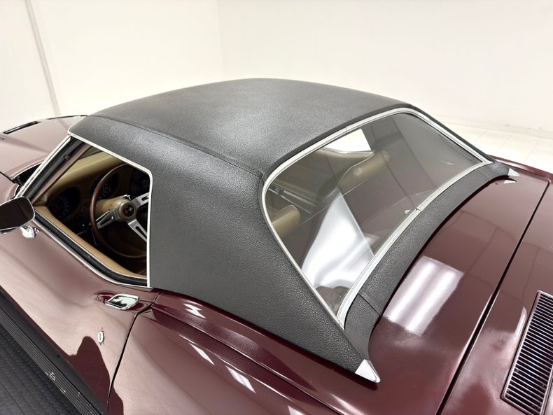 Chevrolet-Corvette-1969-Burgundy-Poly-Saddle-22