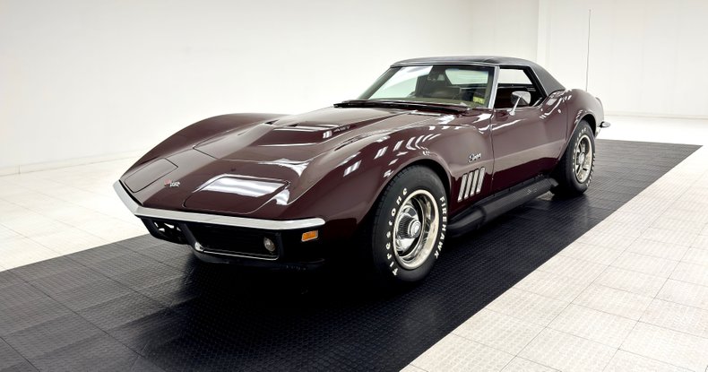 Chevrolet-Corvette-1969-Burgundy-Poly-Saddle-48