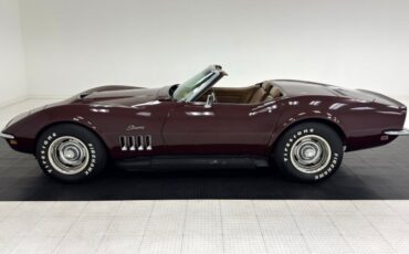 Chevrolet-Corvette-1969-Burgundy-Poly-Saddle-5