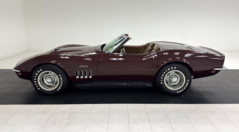 Chevrolet-Corvette-1969-Burgundy-Poly-Saddle-5