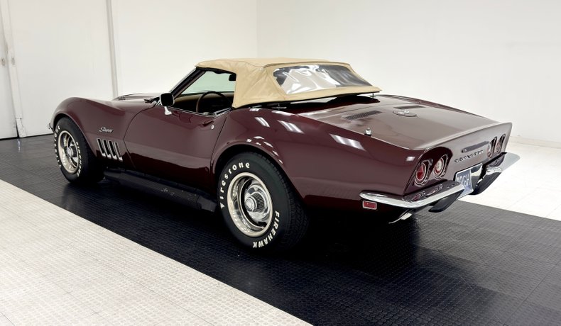 Chevrolet-Corvette-1969-Burgundy-Poly-Saddle-7