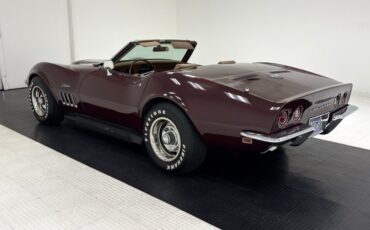 Chevrolet-Corvette-1969-Burgundy-Poly-Saddle-8